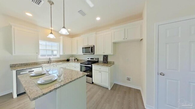Foto del edificio - 2 bedroom in PENSACOLA FL 32501
