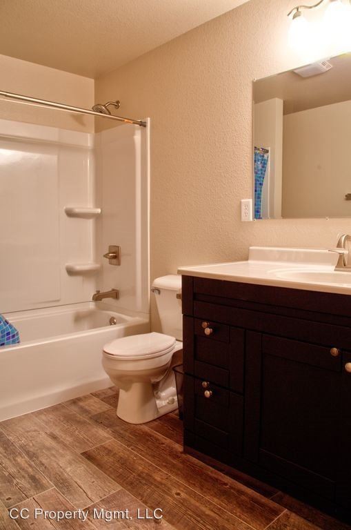 Building Photo - 5 br, 3 bath House - 4346 Vinecliff Dr.