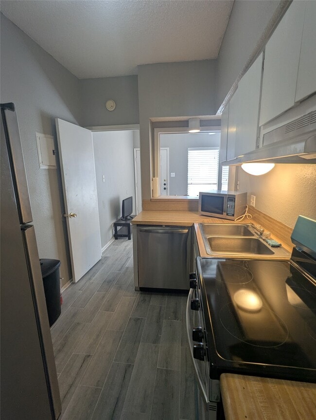 Foto del edificio - 3000 Guadalupe St