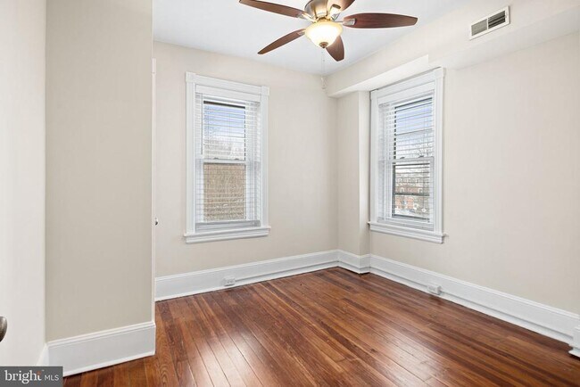 Building Photo - 232 Buchanan St