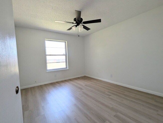 Foto del edificio - Coming Soon! Remodeled Home in Wake Village