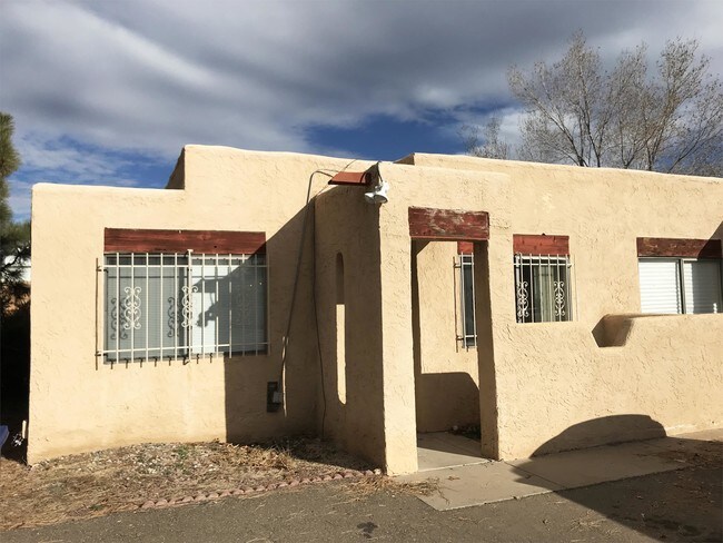 Foto del edificio - 13316 Mountain Rd NE