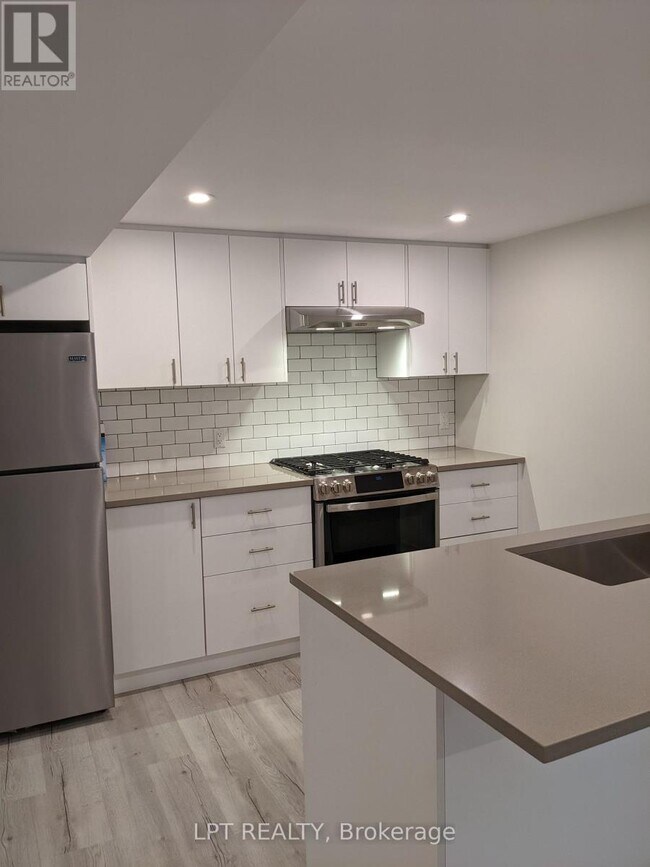 Photo du bâtiment - 63 Findlay Ave