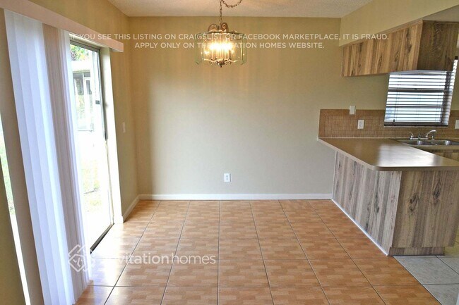 Foto del edificio - 7813 Chaperon Ct