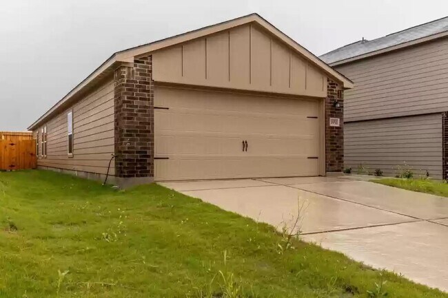 Building Photo - 3951 Turtle Creek