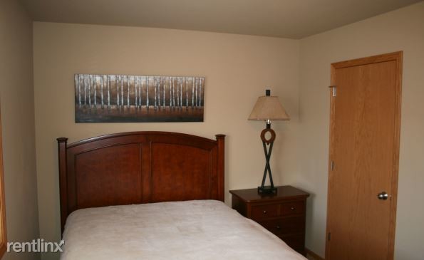 Foto del edificio - 1 br, 1 bath Apartment - 795 Bentley Dr