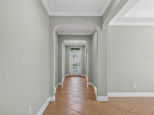 Building Photo - 2062 Redbay Ave