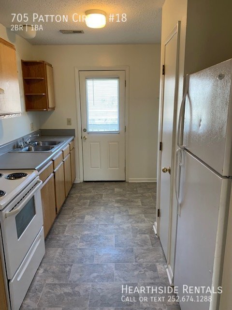 Building Photo - 2 Bed 1 Bath Apt. in South Square