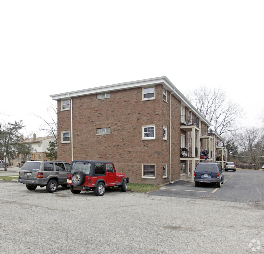 Building Photo - 1114 Ash Dr