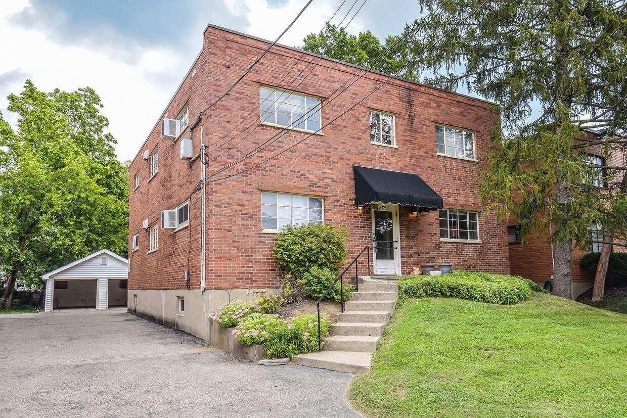 2744 Atlantic Ave Unit 3, Cincinnati, OH 45209 Apartment for Rent in