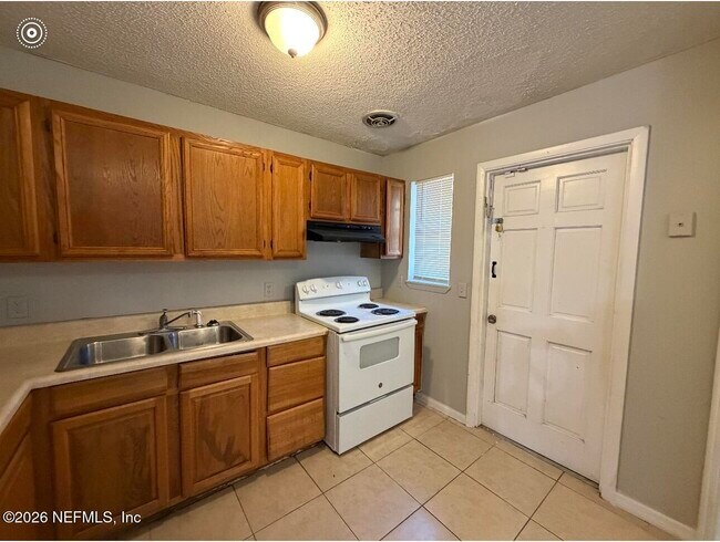 Building Photo - 4968 Princely Ave