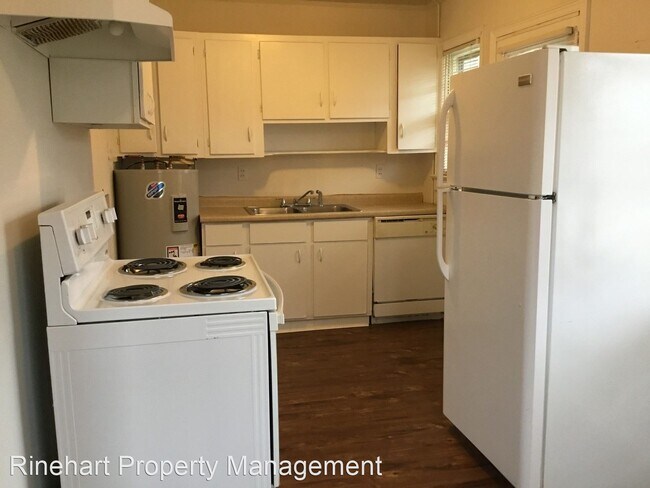 Building Photo - 3 br, 1 bath House - 1033 McDow Drive