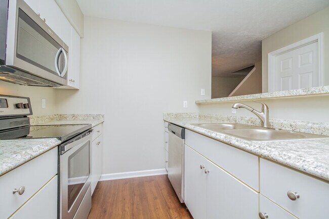 Foto del edificio - 1416 Westview Dr