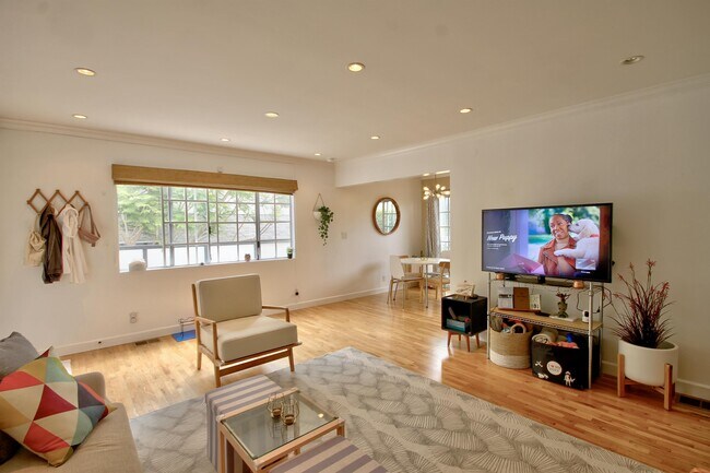 Foto del edificio - 631 Pacific St