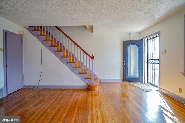 Foto del edificio - 8429 Michener Ave