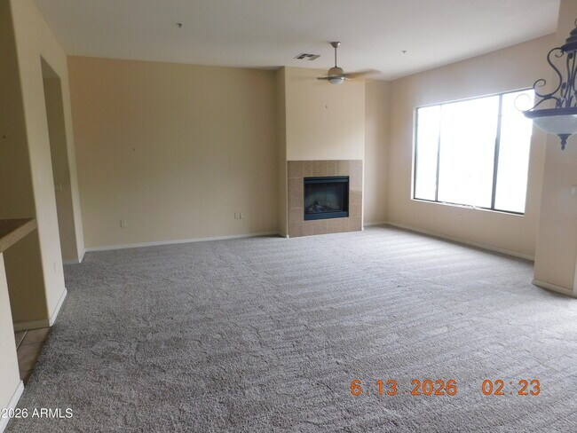Foto del edificio - 2989 N 44th St