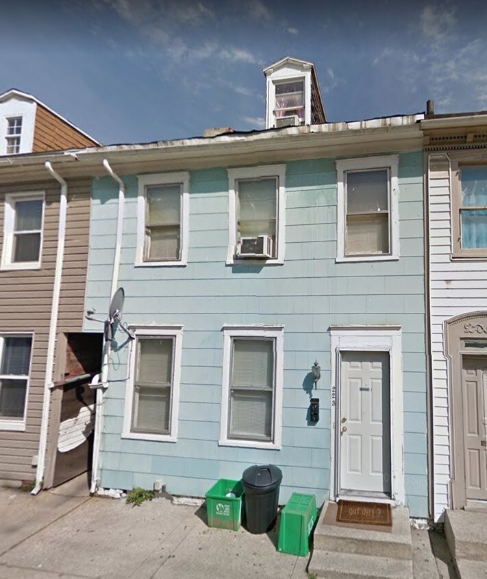 Primary Photo - 223 Walnut St