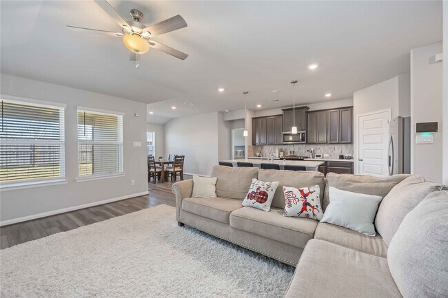 Foto del edificio - 6915 Ventura Dr