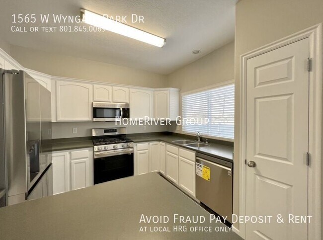 Building Photo - Lovely 4 bedroom home for rent!