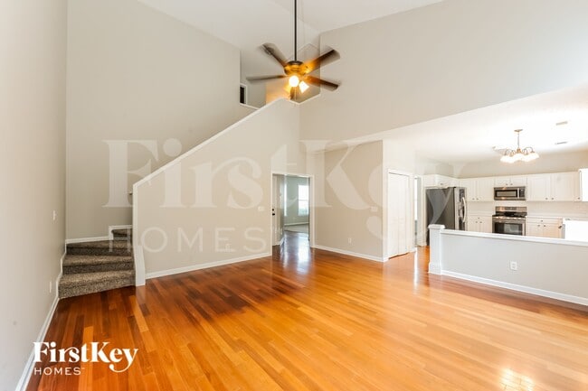 Foto del edificio - 504 Mullein Trace