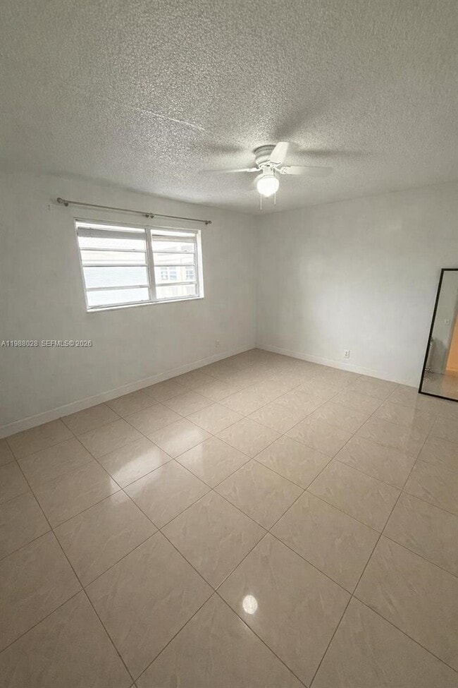 Foto del edificio - 220 SW 9th Ave