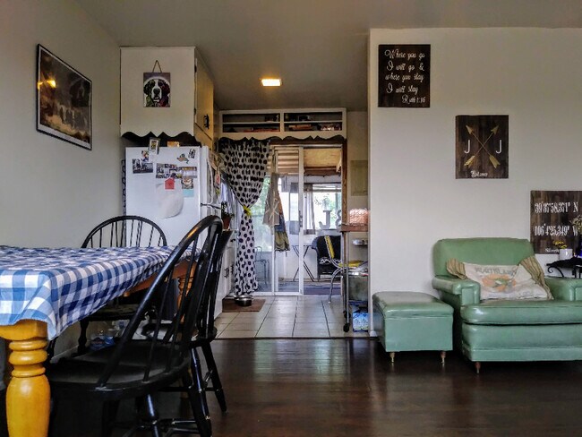 Foto del edificio - 4318 Hampton Cir