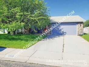 Building Photo - 5109 S Council Bluffs Way