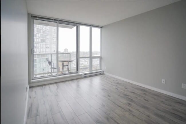 Building Photo - 13688 100 Av