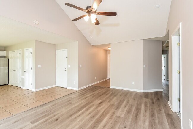 Foto del edificio - 2777 Ward Lake Ln