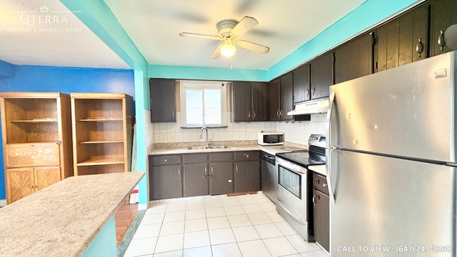 Photo du bâtiment - 104 Capreol Crt