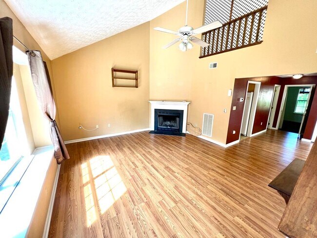 Building Photo - 147 Allyson Dr