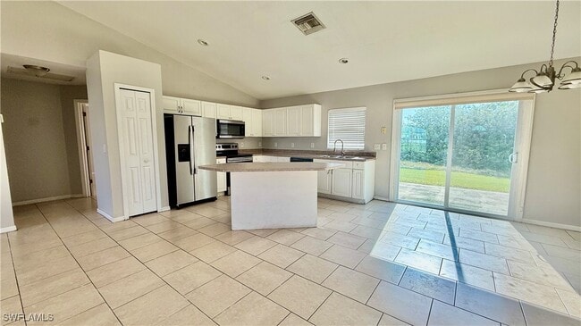 Building Photo - 528 Peerless Cir