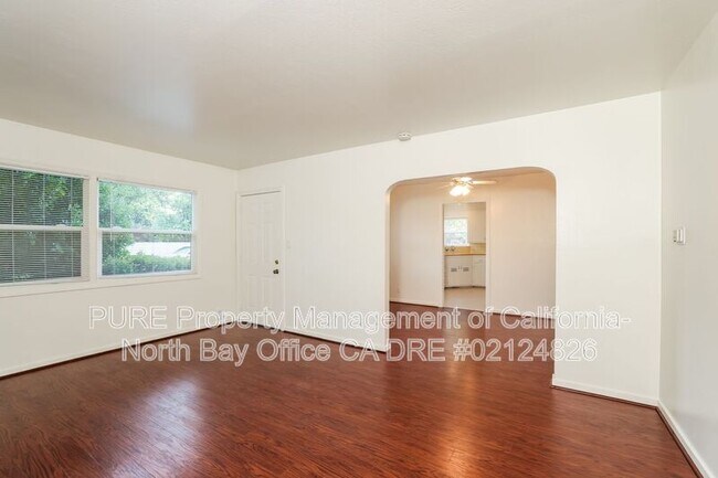 Foto del edificio - 609 Bishop Dr