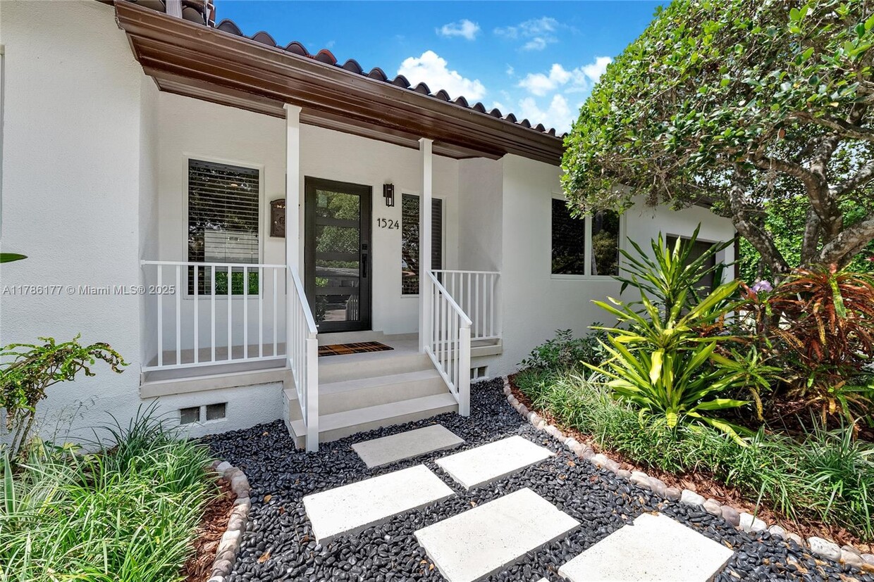 Foto principal - 1524 Zoreta Ave