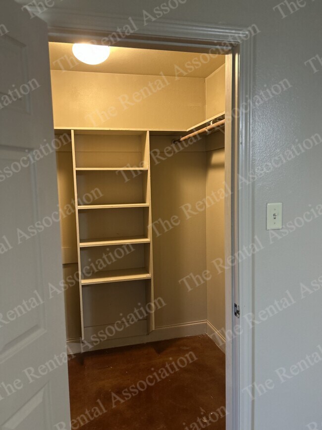 Foto del edificio - 2120 Old Sterlington Rd