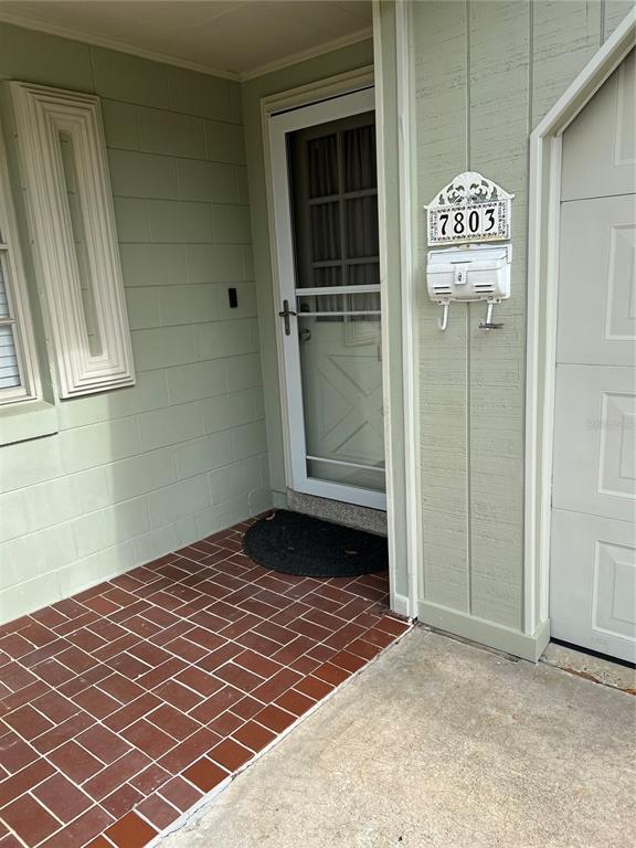 Building Photo - 7803 Woodlynne Ave