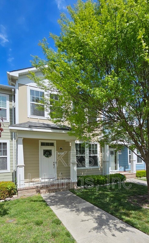 Building Photo - 818 Celia Ct