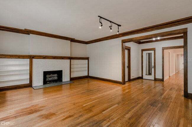 Foto del edificio - 5121 S Ingleside Ave