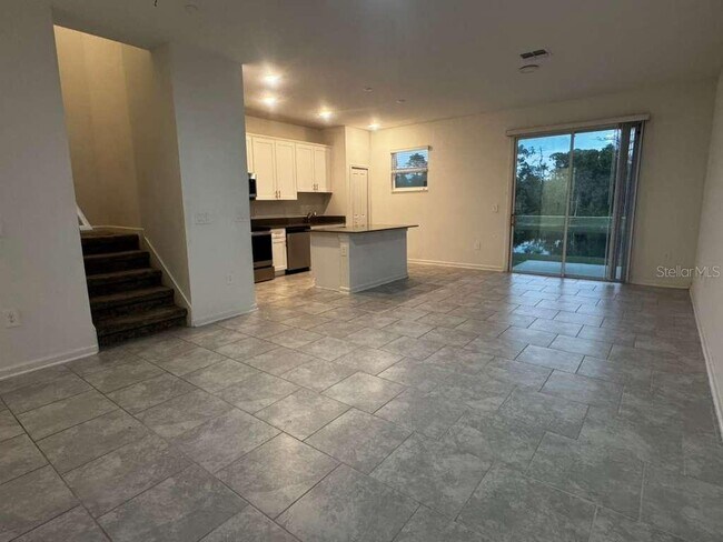 Foto del edificio - 7465 Stone Crk Trl