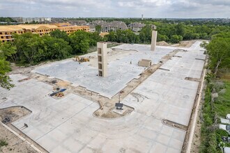 Building Photo - 1900 Parmer Apartments
