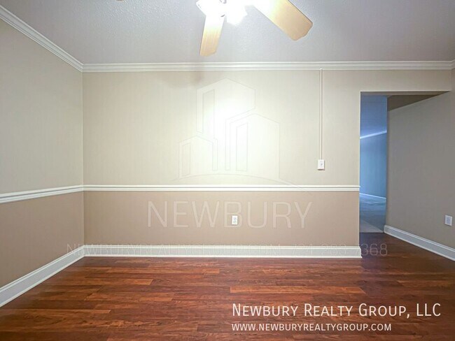 Foto del edificio - 530 N Main St