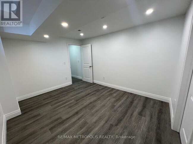 Building Photo - 126 Frank Kelly Dr