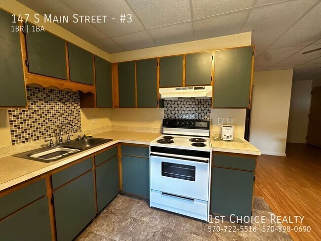 Foto del edificio - 147 S Main St