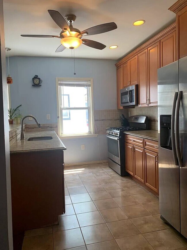 Foto del edificio - 134-52 175th St