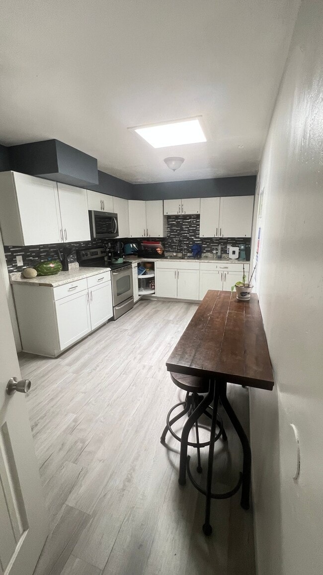 Building Photo - 2019 E Southern Ave