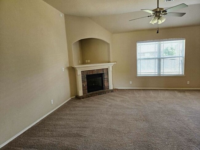 Building Photo - 3311 E Fairmont Pl