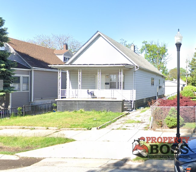 Primary Photo - 4737 Johnson Ave