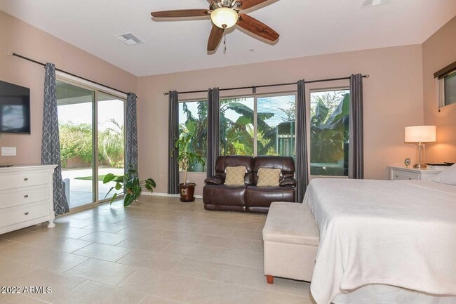 Foto del edificio - 19210 W Denton St