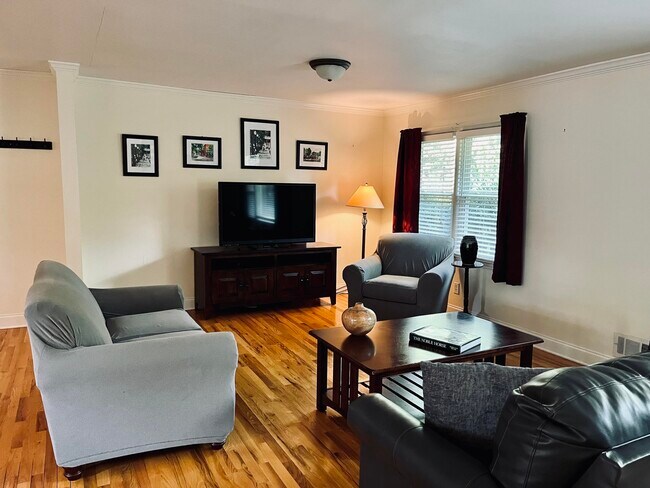 Foto del edificio - 461 E Boundary Ave SE