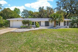 Building Photo - 8 Blare Dr